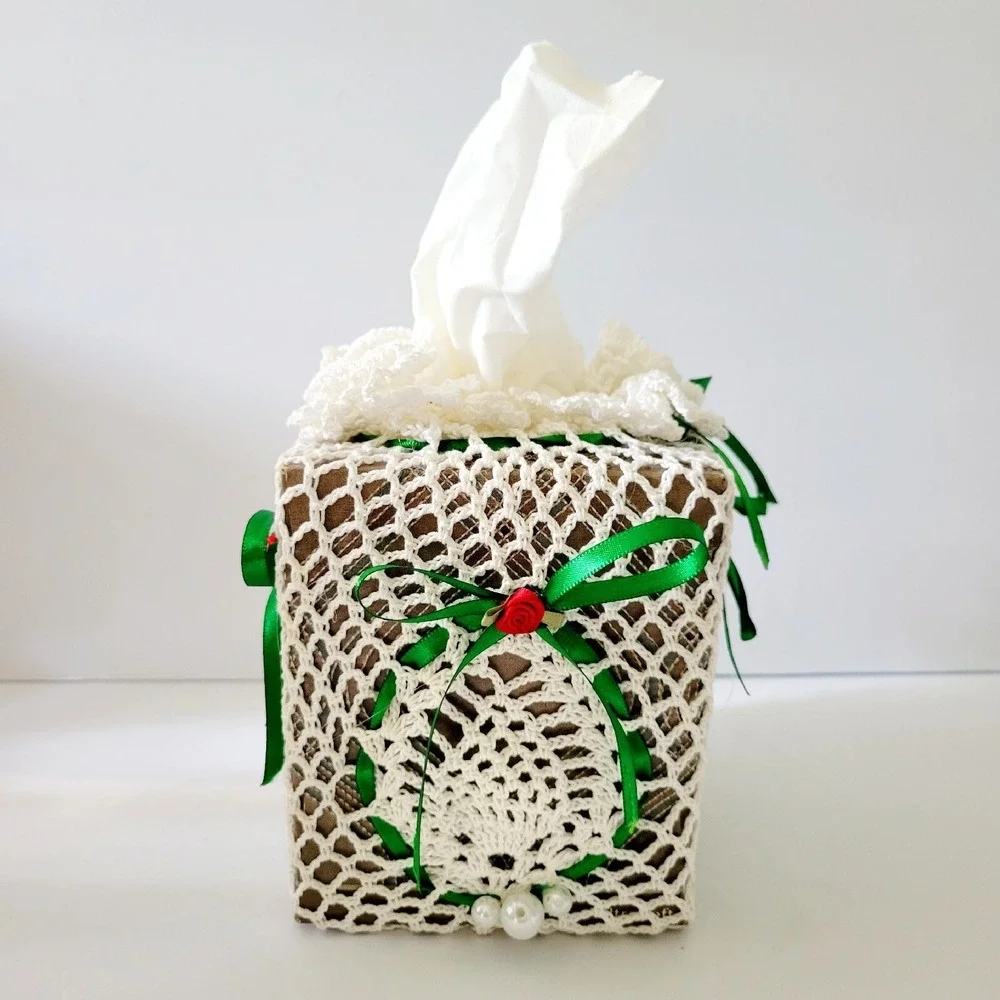 White Crochet Tissue Box Cover With Roses Green Ribbon Holiday MCM BOHO Country